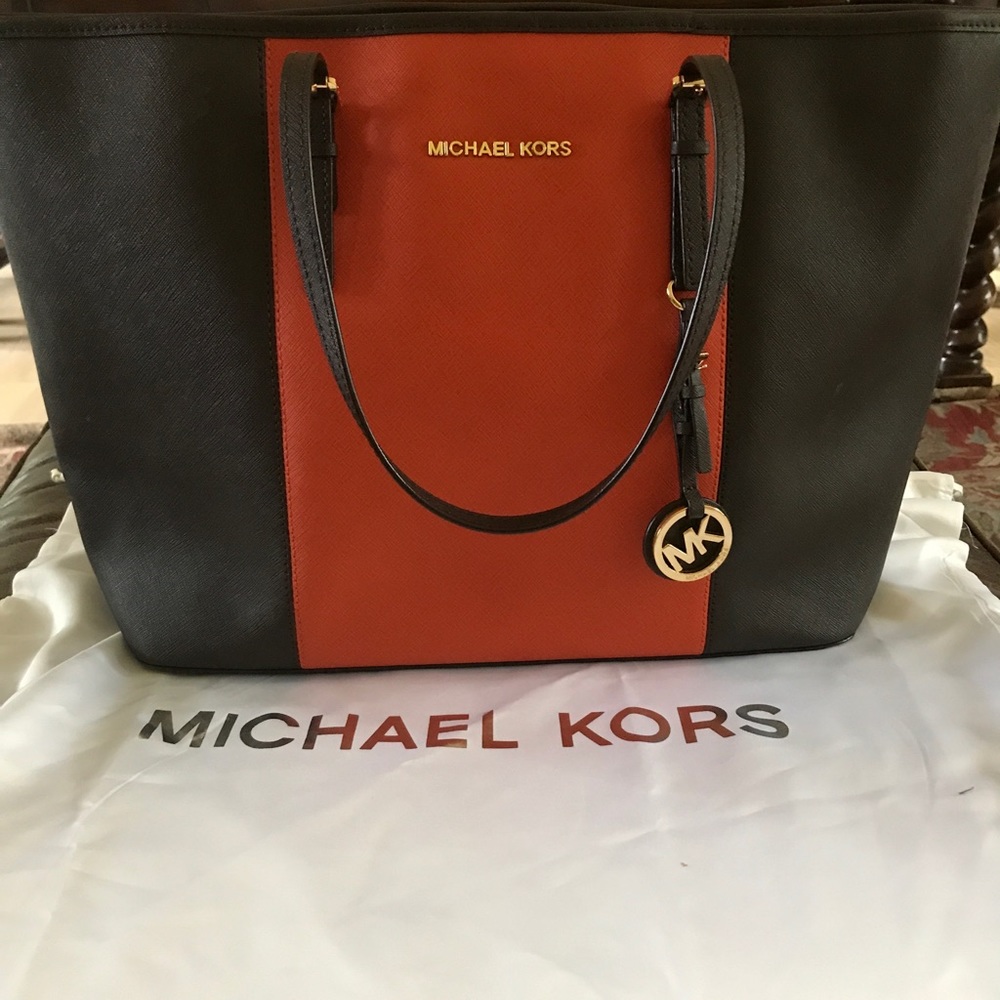 Michael Kors tote